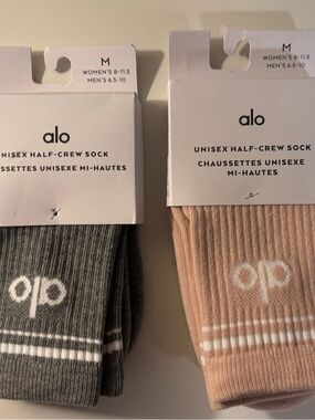 Alo Unisex Half-Crew Socks — Gray & Light Pink Sz M